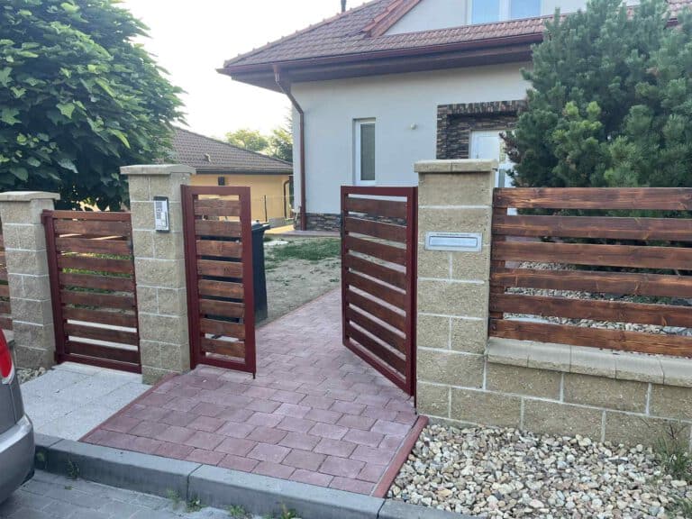 plot garaz 8
